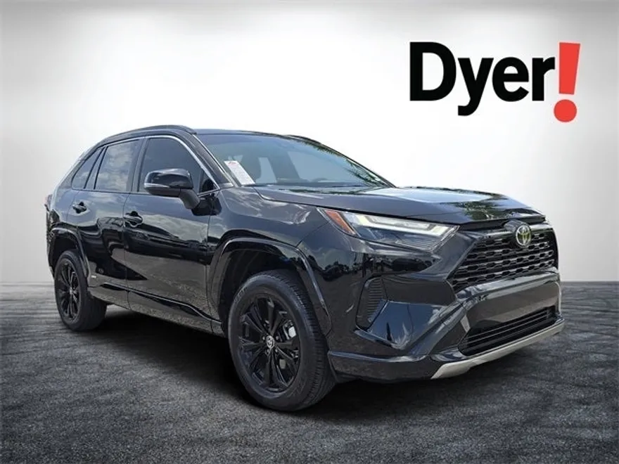 2025 Toyota RAV4 Hybrid SE photo 1