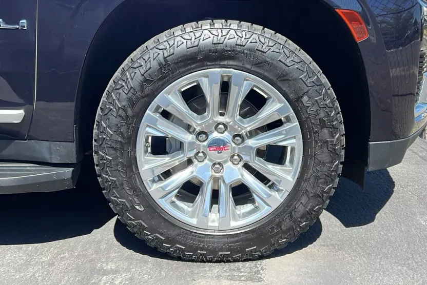 2022 Gmc Yukon XL Denali photo 1