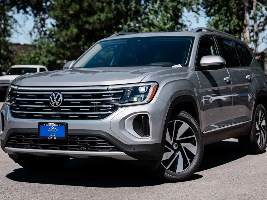 2025 Volkswagen Atlas SEL photo 1