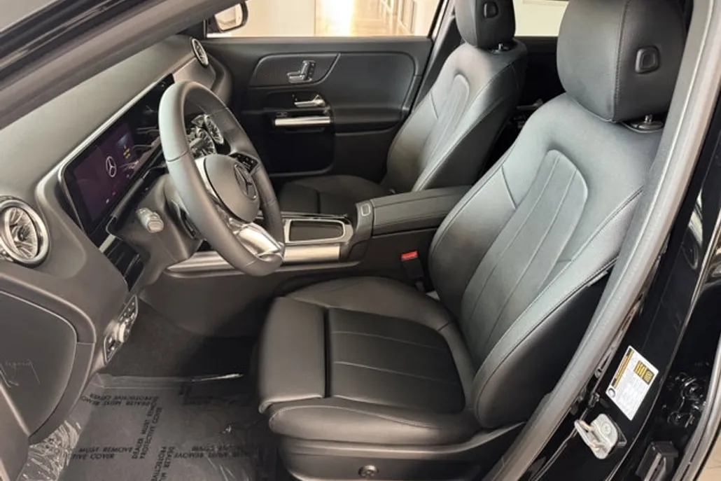 2025 Mercedes Benz GLA 250 photo 1