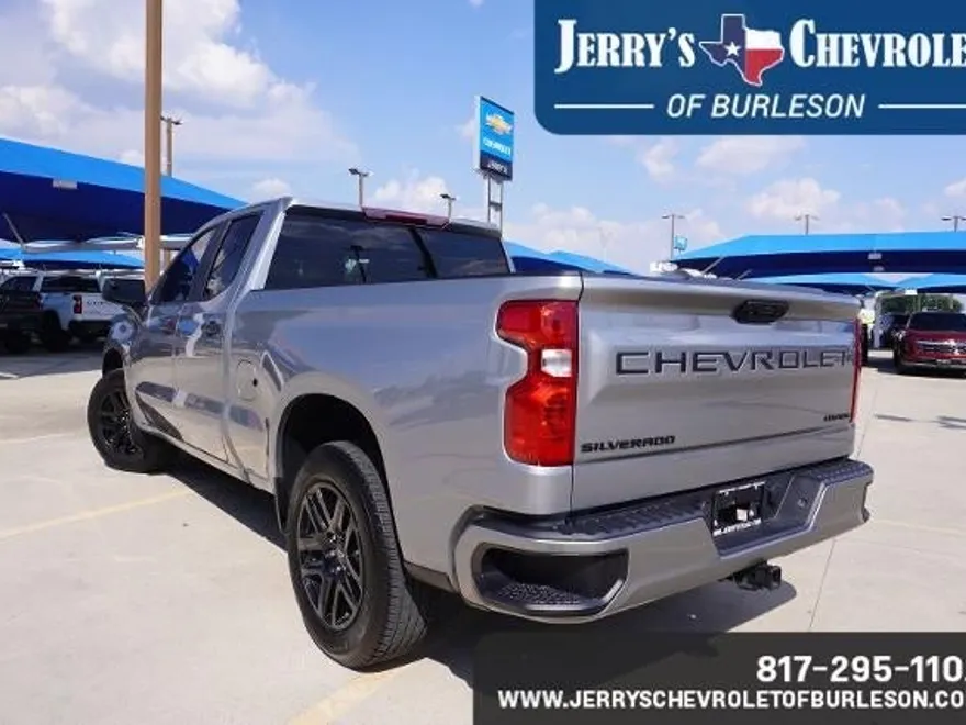 2024 Chevrolet Silverado 1500 Custom photo 1