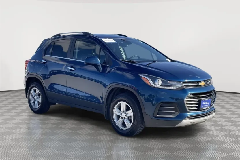 2020 Chevrolet Trax LT photo 1