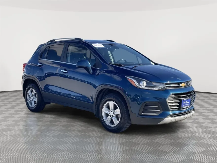 2020 Chevrolet Trax LT photo 1