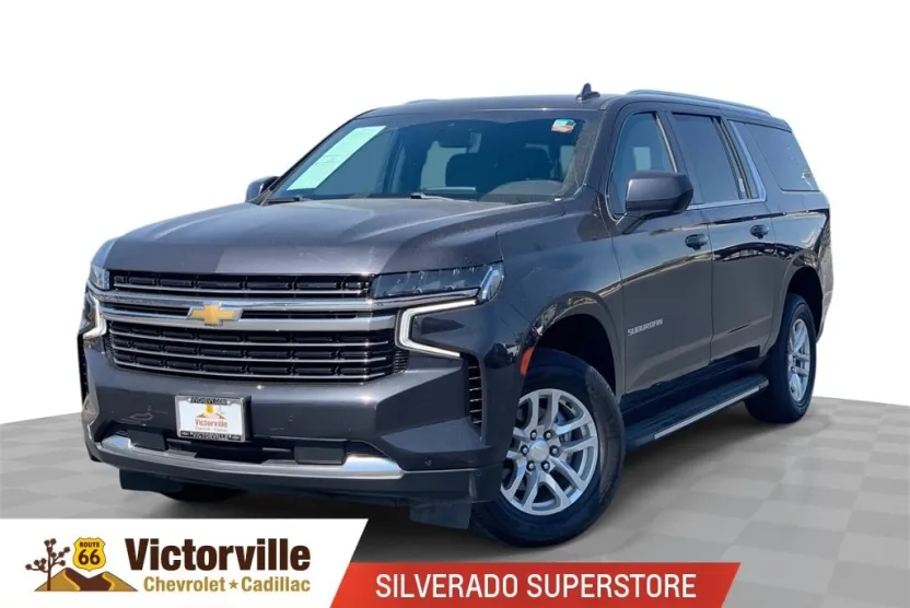 2023 Chevrolet Suburban LT photo 1