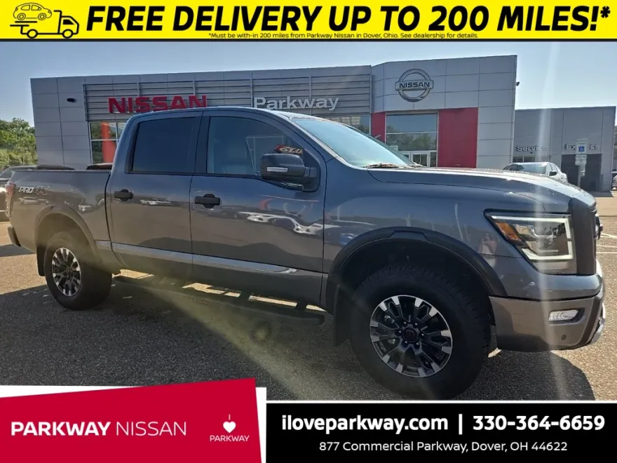 2024 Nissan Titan PRO-4X photo 1