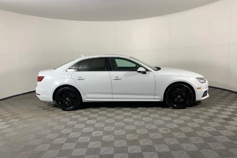 2018 Audi A4 2.0T Ultra Premium photo 1