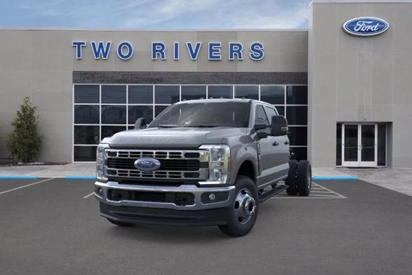 2026 Ford F-350 photo 1
