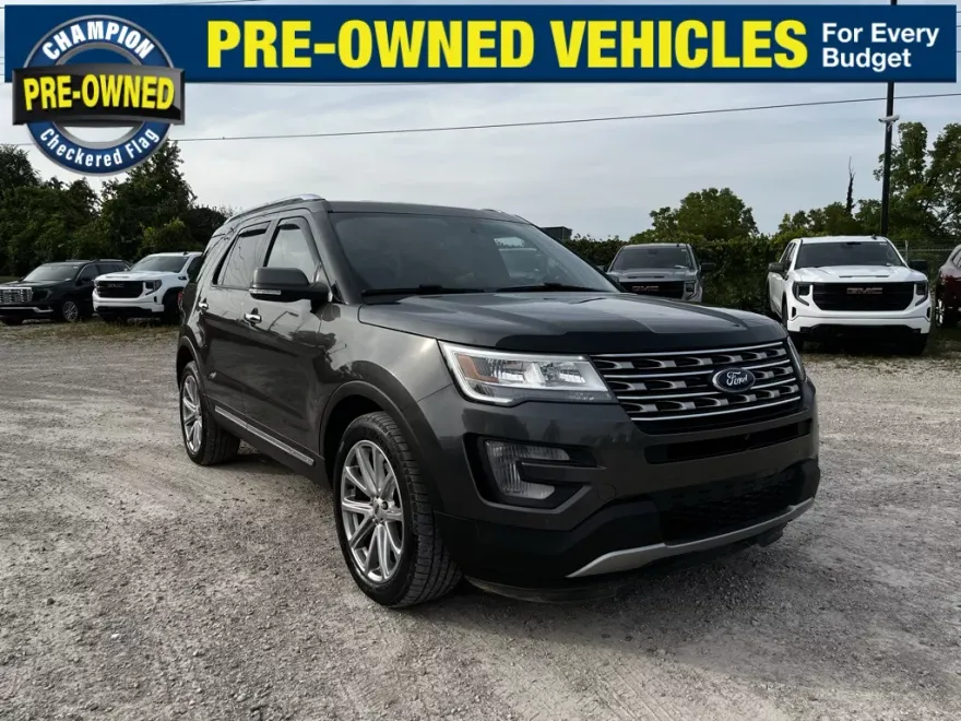 2017 Ford Explorer Limited photo 1