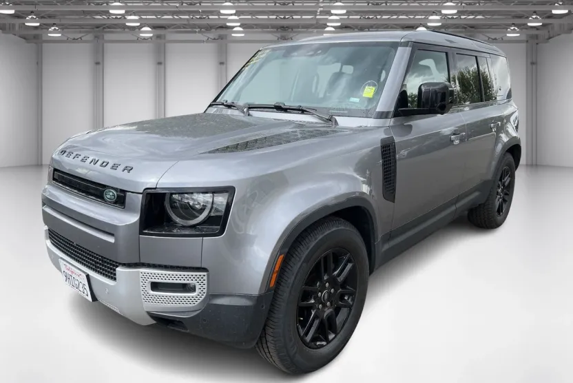 2024 Land Rover Defender 110 S photo 1