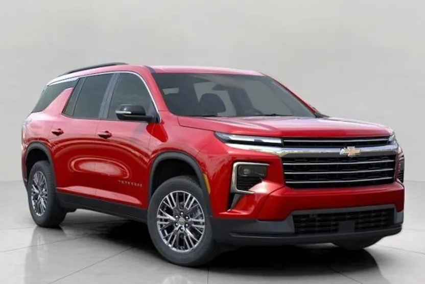 2026 Chevrolet Traverse 2LT photo 1