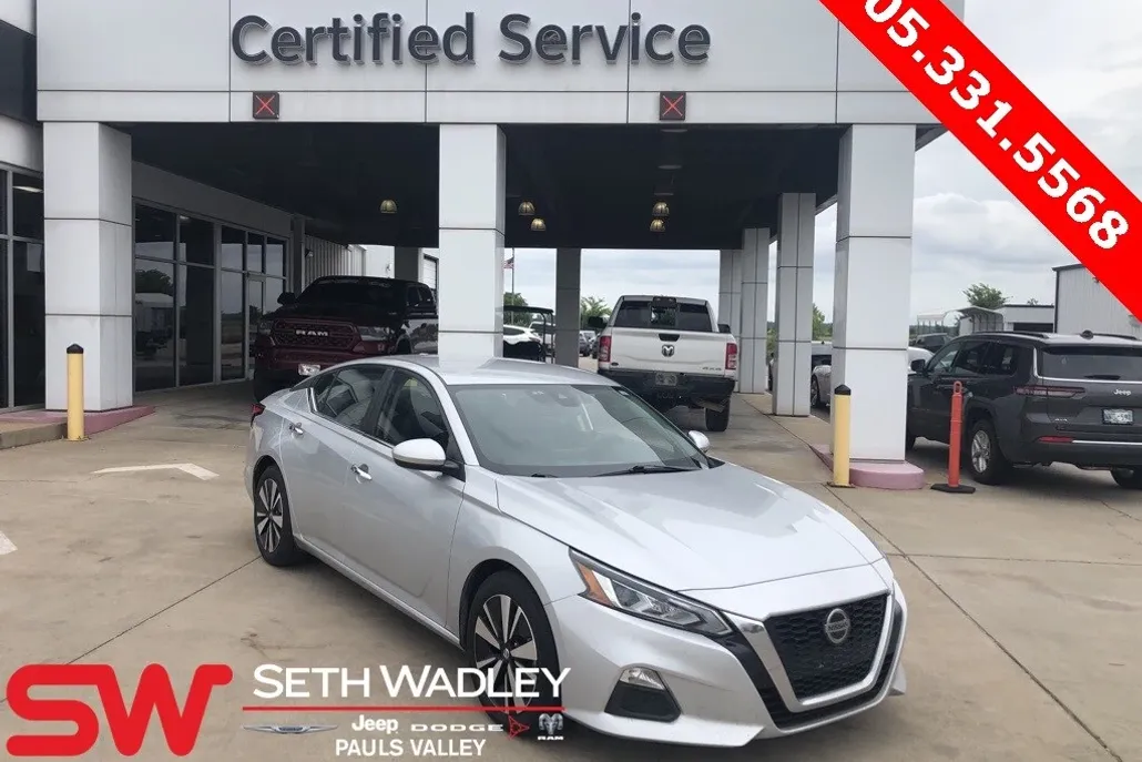 2022 Nissan Altima 2.5 SV photo 1