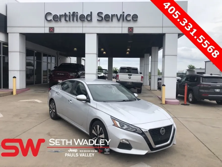 2022 Nissan Altima 2.5 SV photo 1