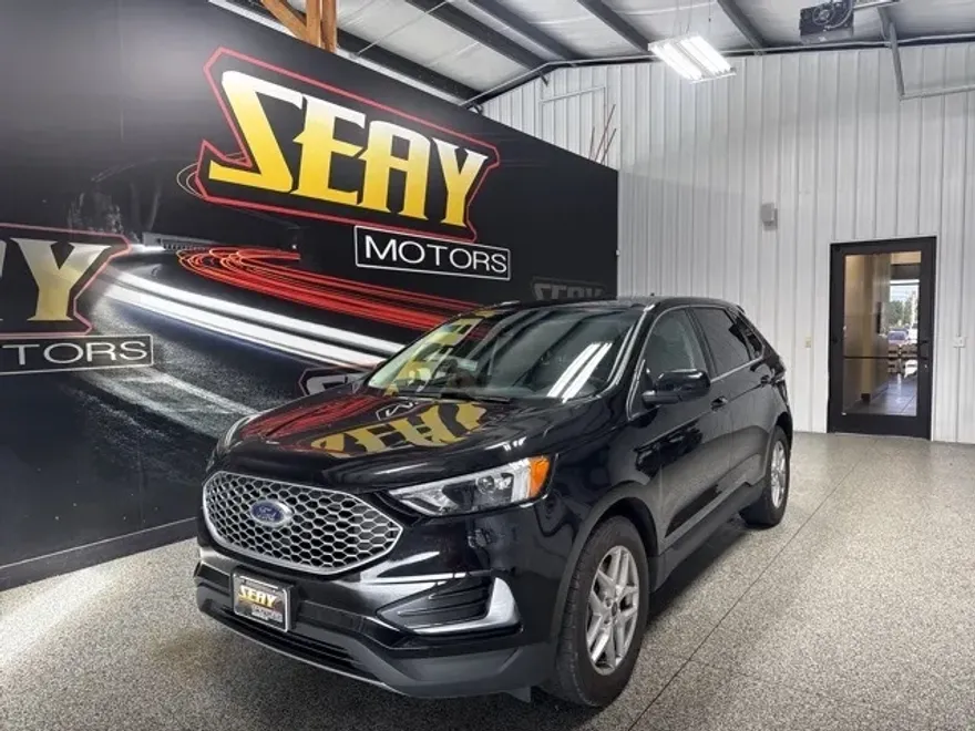 2024 Ford Edge SEL photo 1