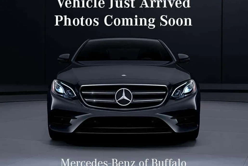 2021 Mercedes Benz GLB 250 photo 1