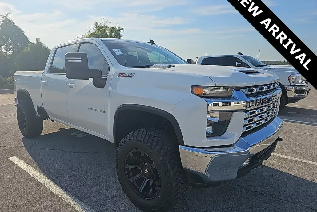 2023 Chevrolet Silverado 2500HD LT photo 1