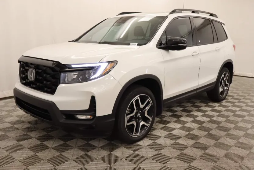 2022 Honda Passport Elite photo 1