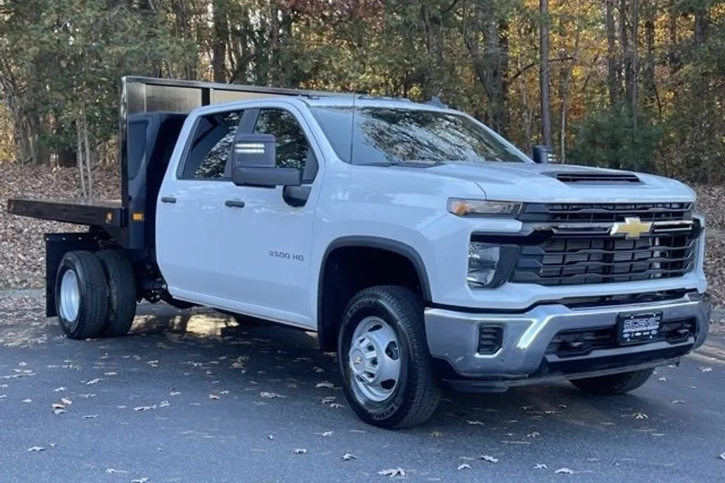 2024 Chevrolet Silverado 3500HD Work Truck photo 1