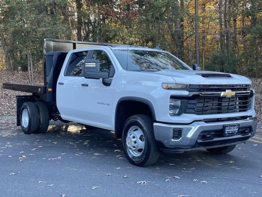 2024 Chevrolet Silverado 3500HD Work Truck photo 1