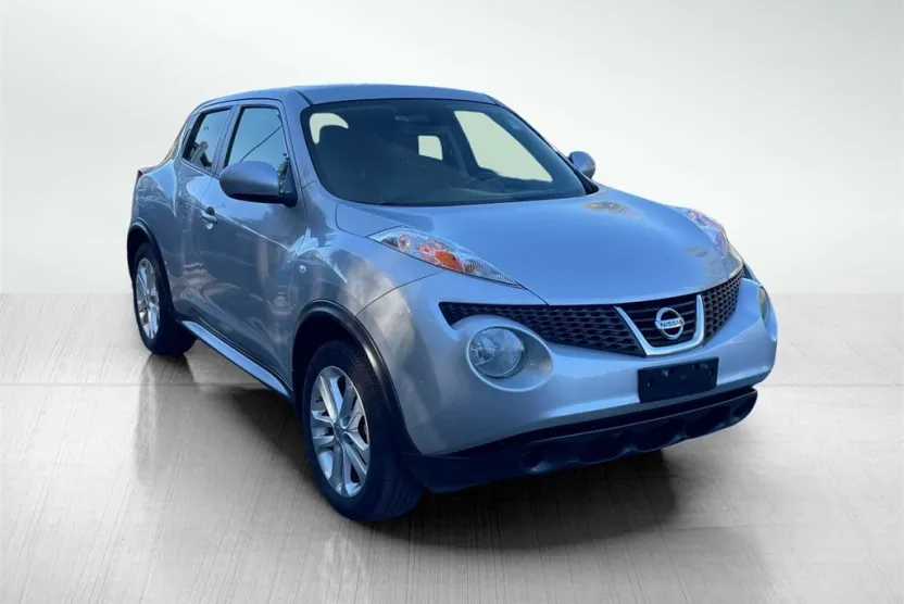 2013 Nissan Juke SV photo 1