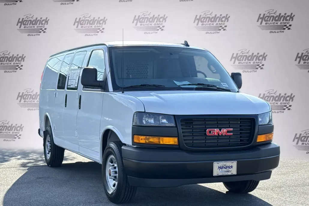 2025 Gmc Savana Cargo 2500 photo 1
