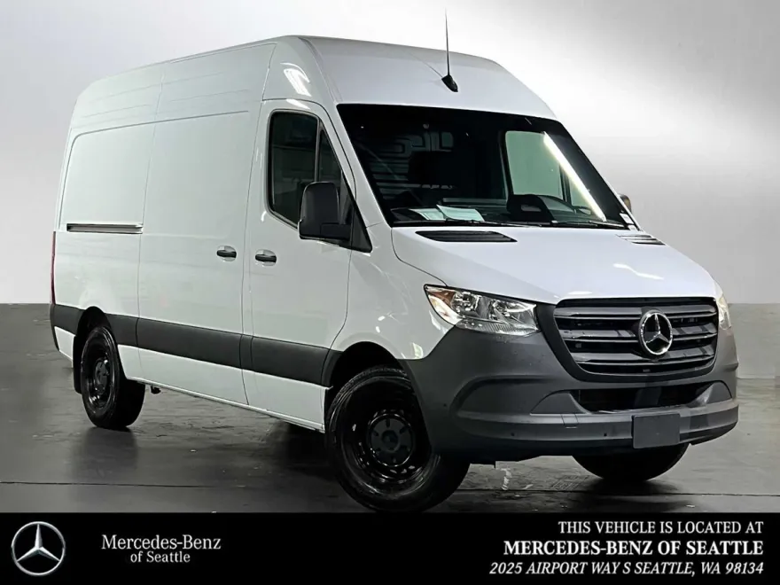 2025 Mercedes Benz Sprinter 2500 Standard Roof photo 1