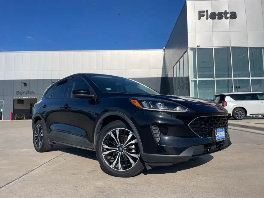 2022 Ford Escape SE photo 1