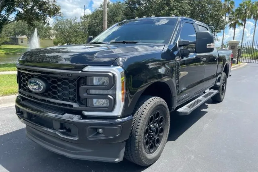 2024 Ford F-350 photo 1