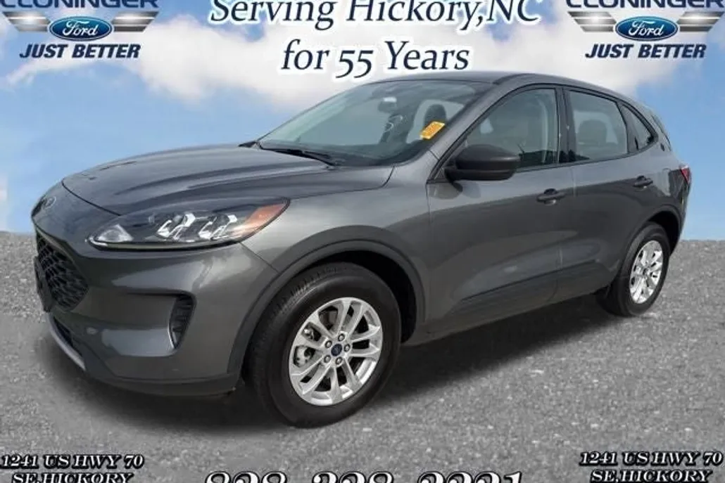 2022 Ford Escape S photo 1