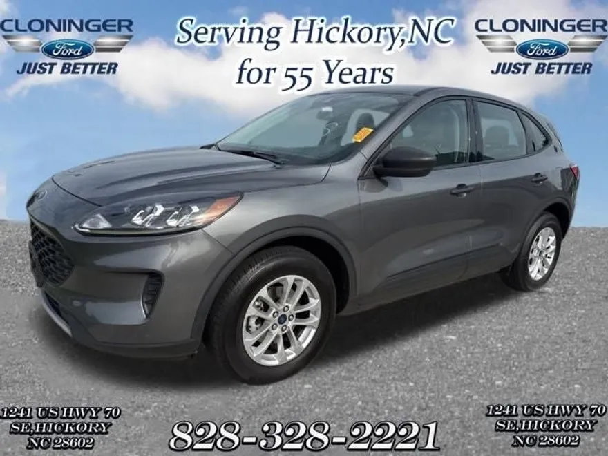 2022 Ford Escape S photo 1