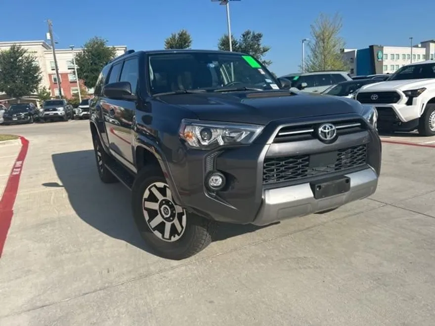 2022 Toyota 4Runner TRD Off-Road photo 1