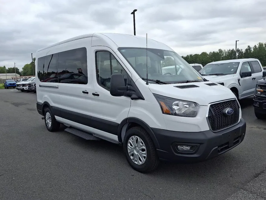 2024 Ford Transit Passenger XL photo 1