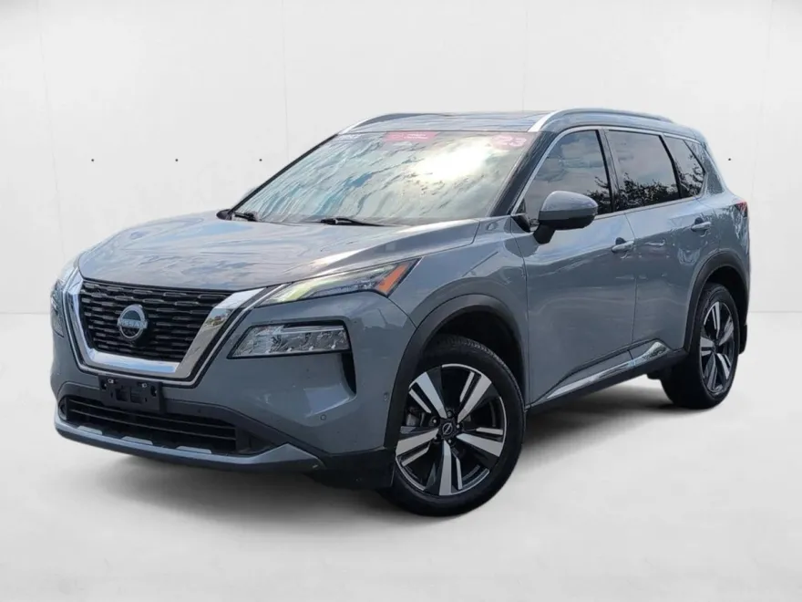 2023 Nissan Rogue SL photo 1