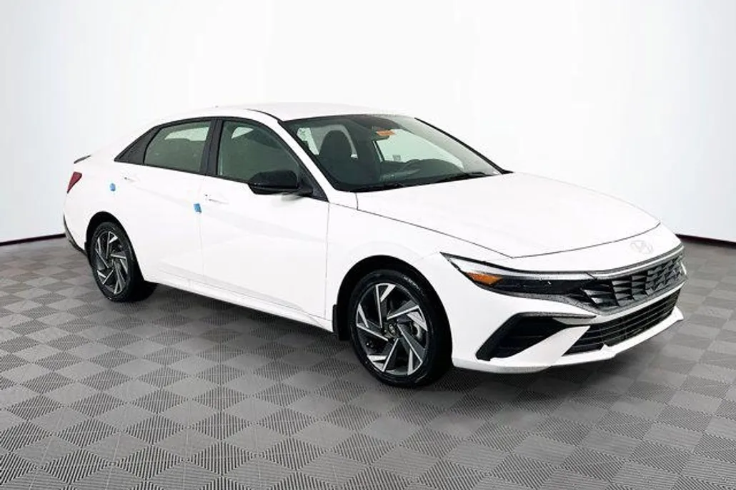 2025 Hyundai Elantra Hybrid SEL Sport photo 1