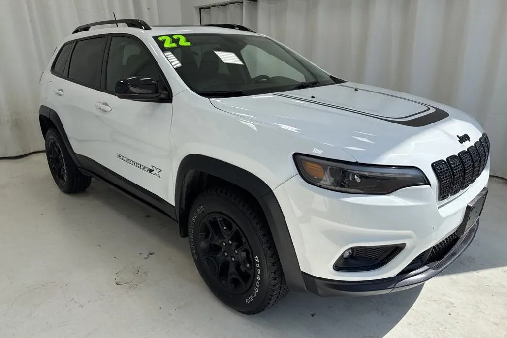 2022 Jeep Cherokee Latitude photo 1
