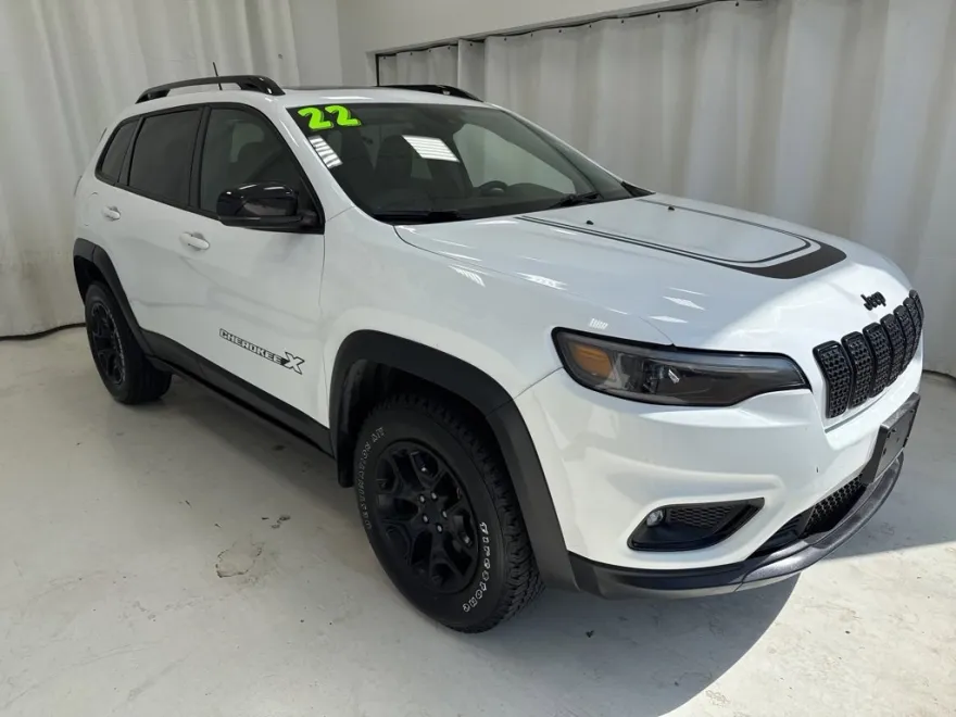 2022 Jeep Cherokee Latitude photo 1