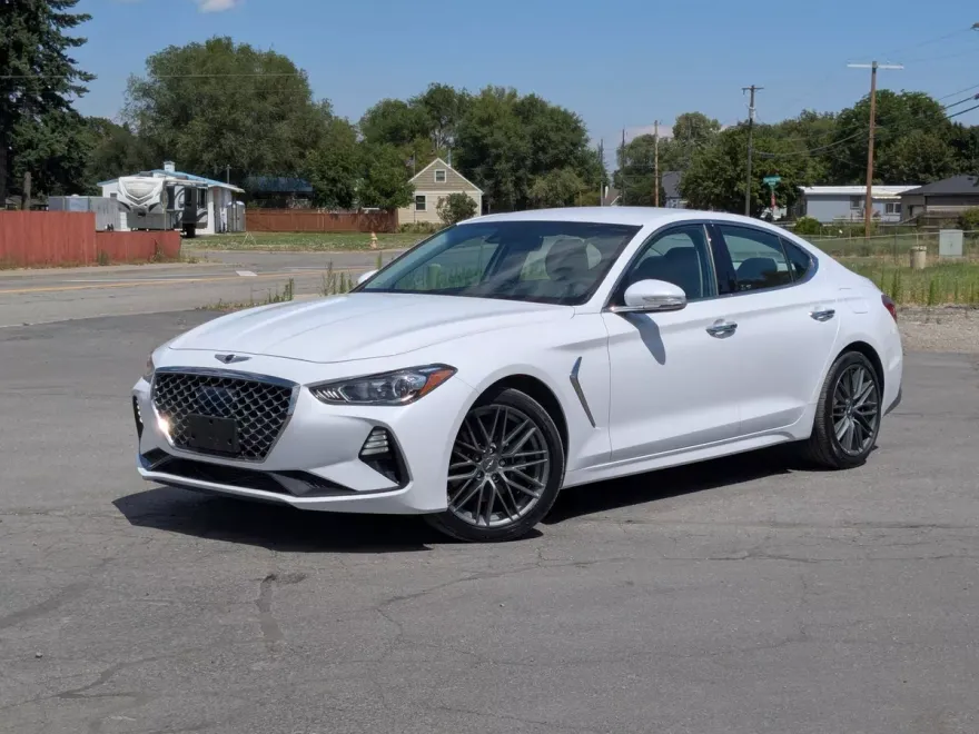 2019 Genesis G70 2.0T Advanced photo 1