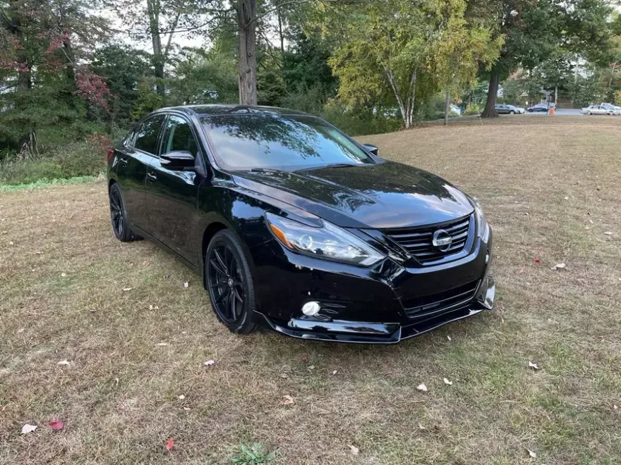 2016 Nissan Altima 3.5 SL photo 1