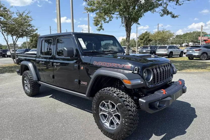 2025 Jeep Gladiator Mojave photo 1