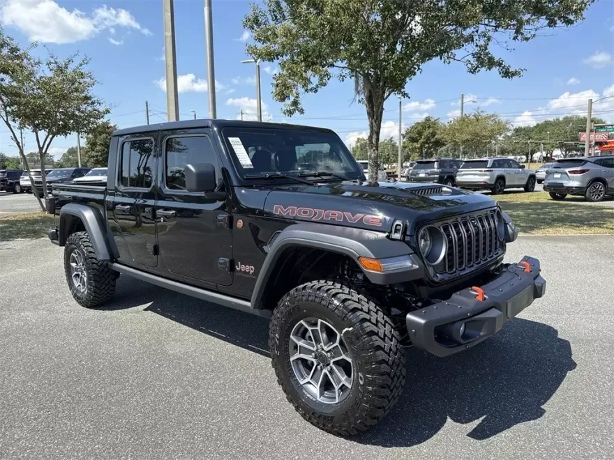 2025 Jeep Gladiator Mojave photo 1