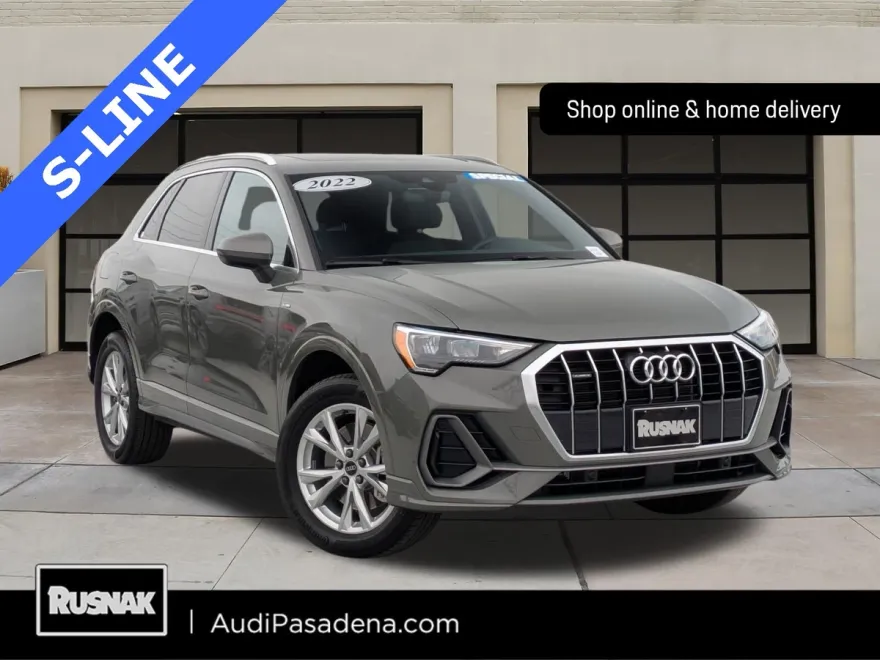 2022 Audi Q3 S line Premium photo 1