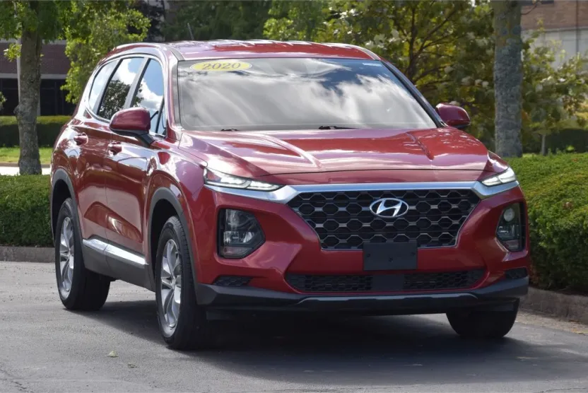 2020 Hyundai Santa Fe SE photo 1