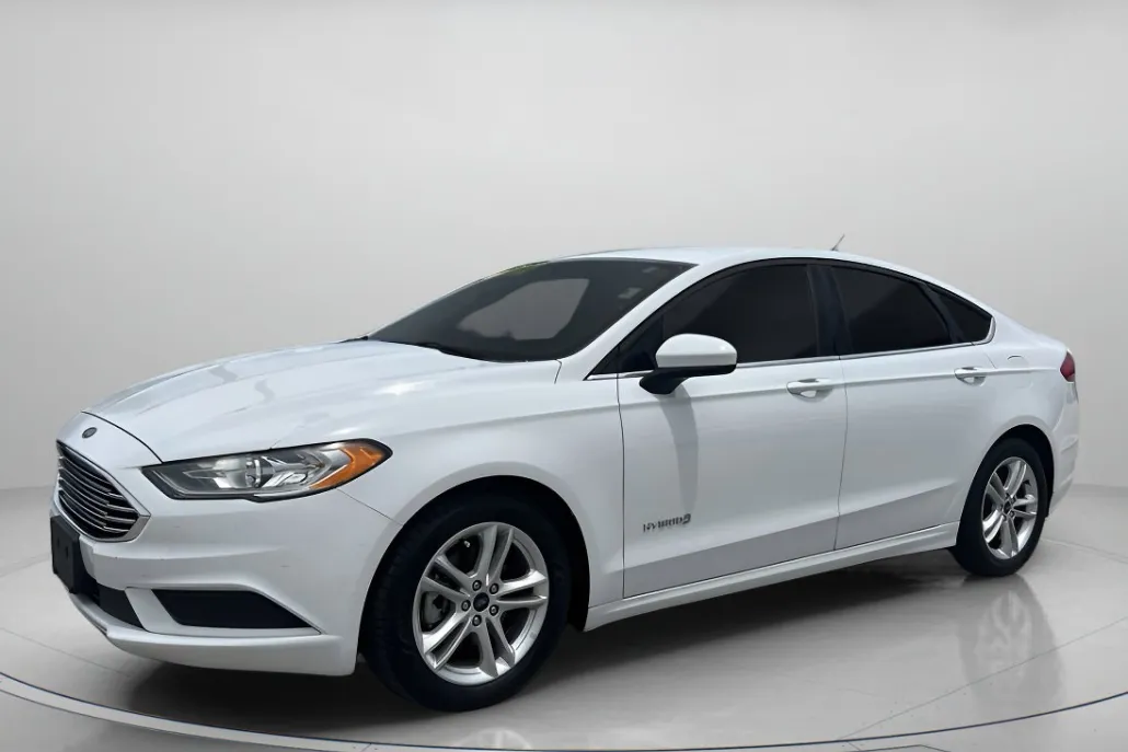 2018 Ford Fusion Hybrid S photo 1