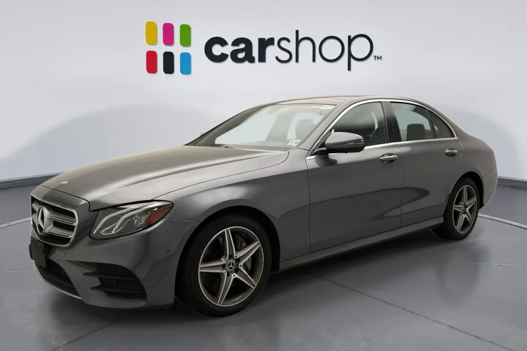 2019 Mercedes Benz E 300 photo 1