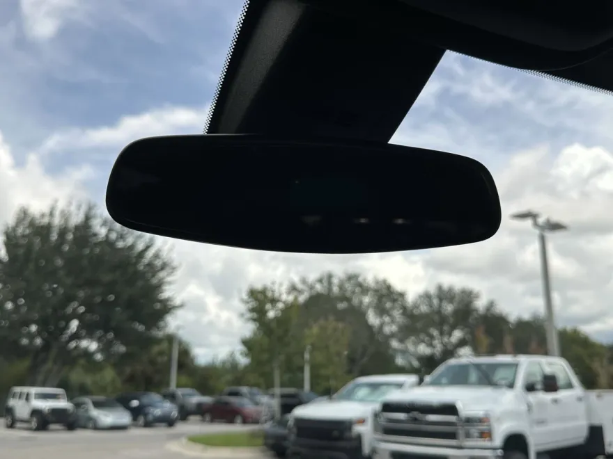 2023 Chevrolet Traverse photo 1