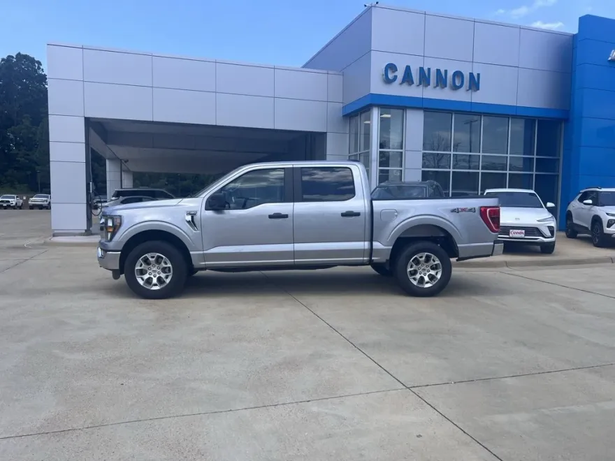2023 Ford F-150 XL photo 1