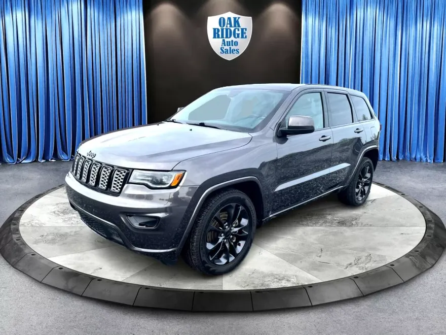 2021 Jeep Grand Cherokee Laredo X photo 1