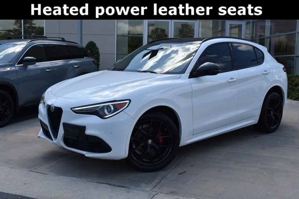 2021 Alfa Romeo Stelvio Ti photo 1