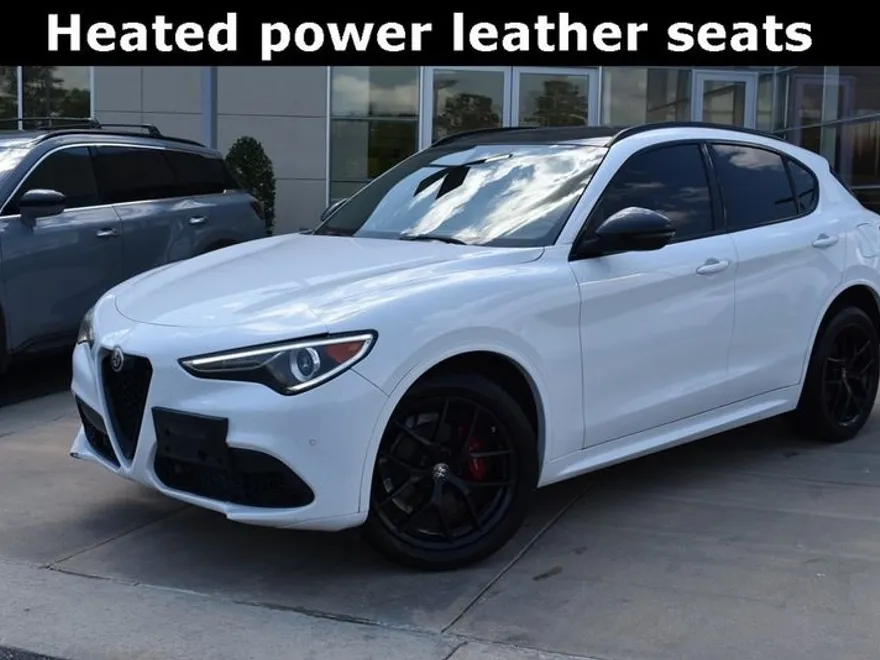 2021 Alfa Romeo Stelvio Ti photo 1