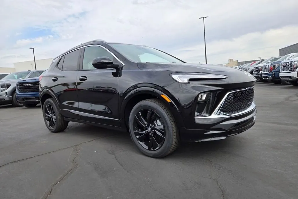 2026 Buick Encore GX Sport Touring photo 1