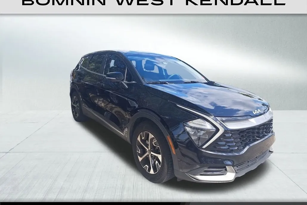 2023 Kia Sportage EX photo 1